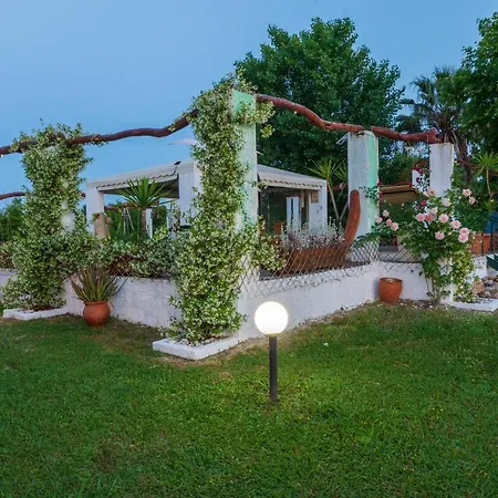 Aristotelis 2- Kanalia, Corfu Kastanéa